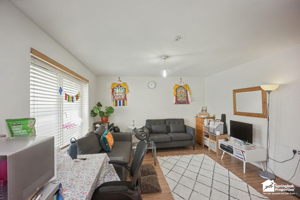 Property photo 3 of 12 Image 2