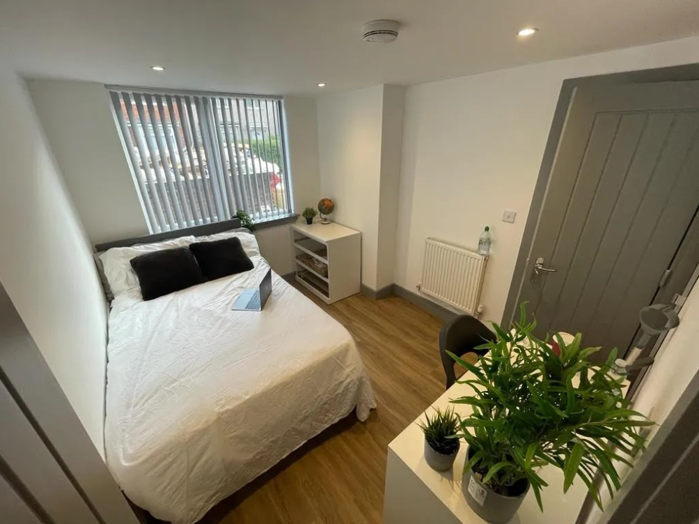 Property photo 1 of 6