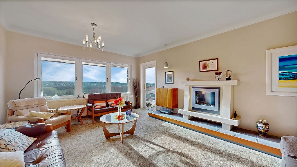 Property photo 2 of 28 26-Web-Or-Mls-23 Beechlands Avenue Flat 4.1_24