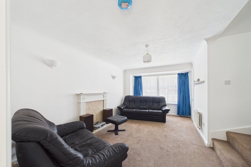 Property photo 3 of 10 Picture No. 05