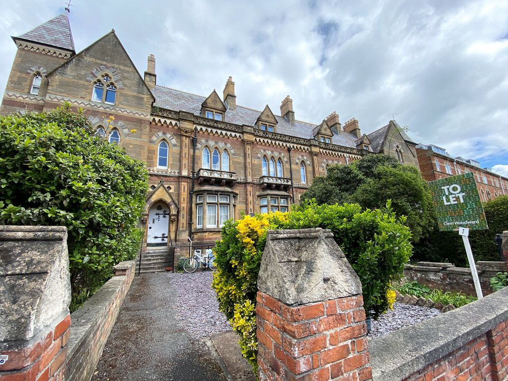 Property photo 1 of 7 Photo 01