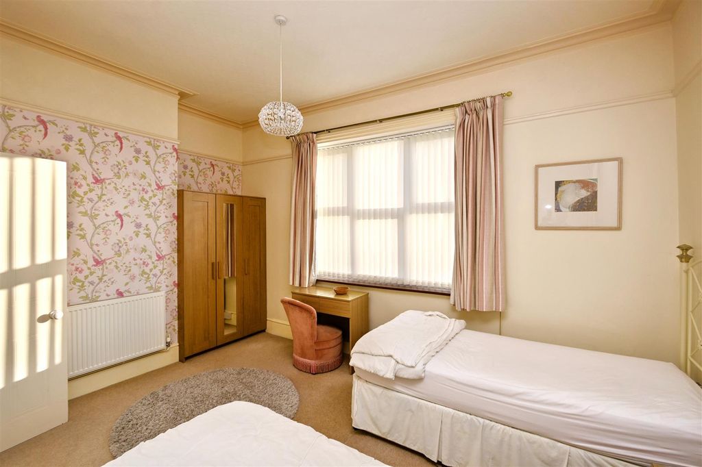 Additional image 20 of 8 bed semi-detached house for saleThe Goffs, Eastbourne BN21
