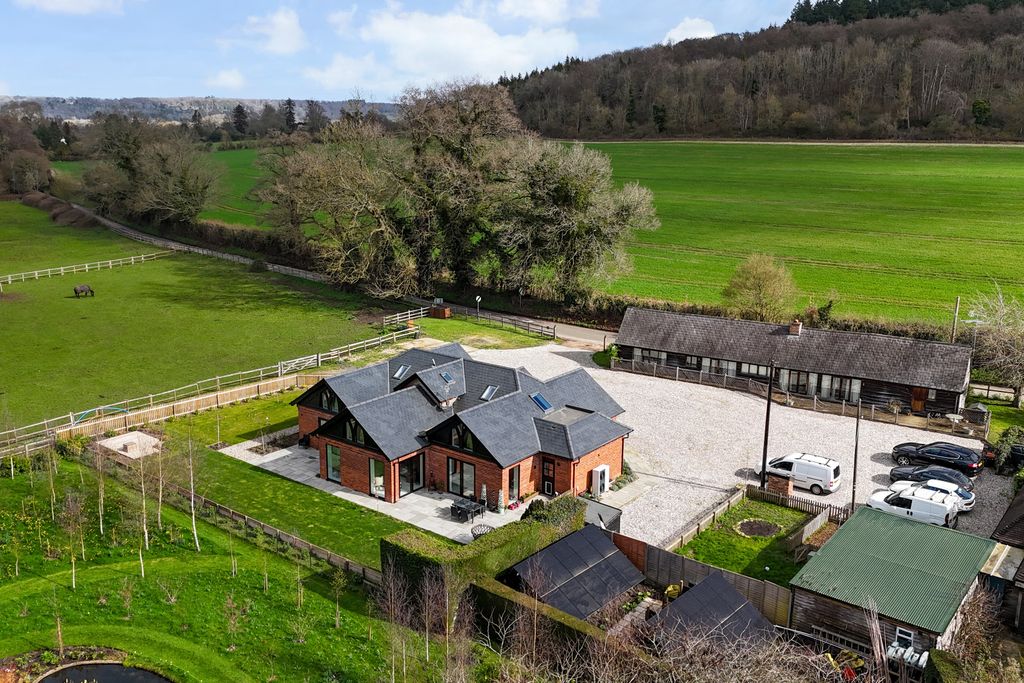 Property photo 1 of 22