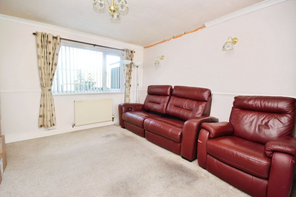 Property photo 3 of 9 3 - Picture No. 02