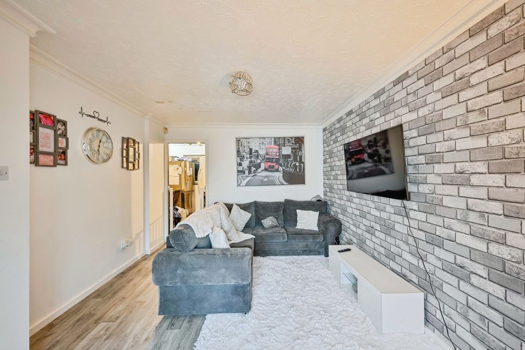 Property photo 2 of 13 Photo