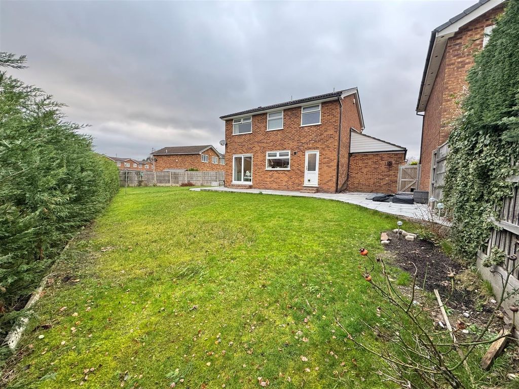 Property photo 2 of 17