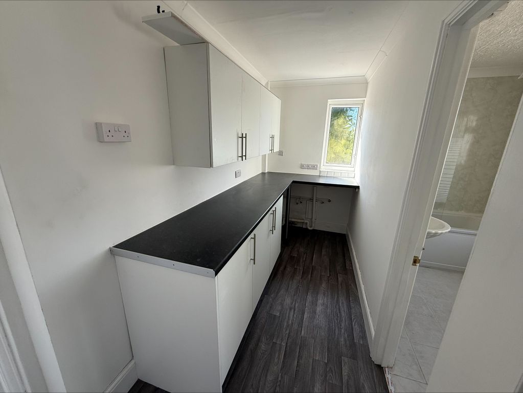 Additional image 7 of 4 bed property to rentWalter Road, Ammanford SA18