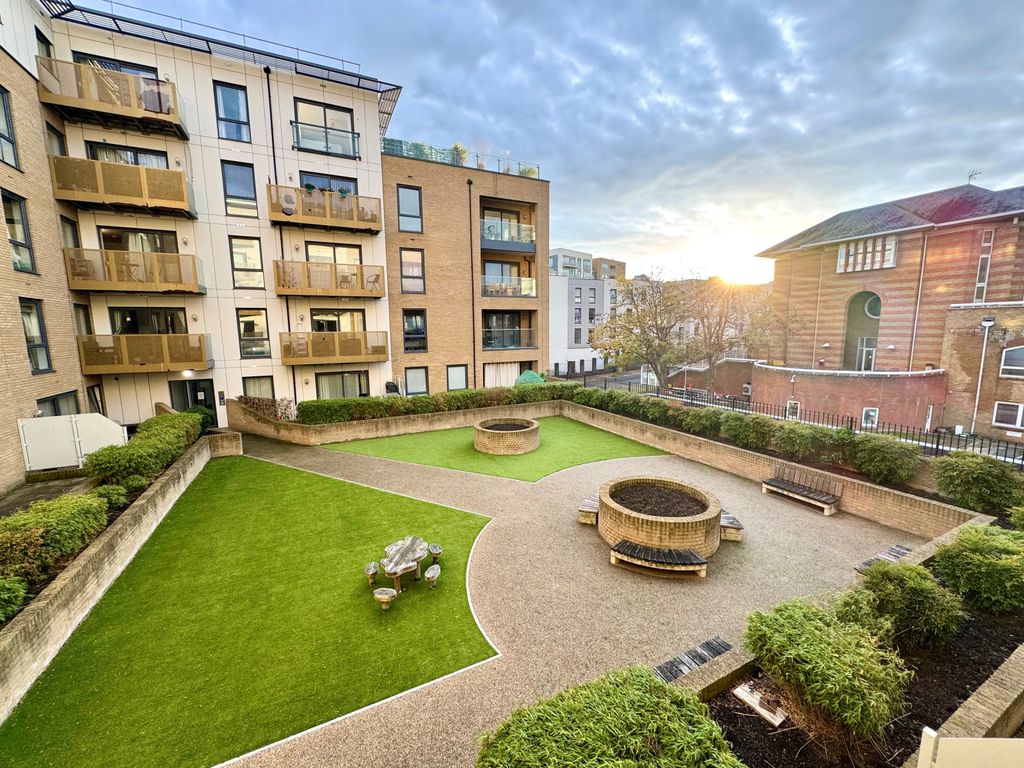 Property photo 1 of 11 Dunn Side, Marconi Evolution, Chelmsford, Essex, CM1 1By