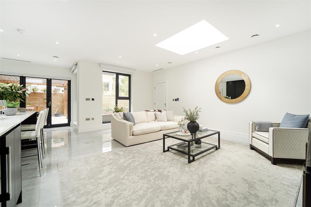Property photo 1 of 34 Helliwell &amp; Co.
