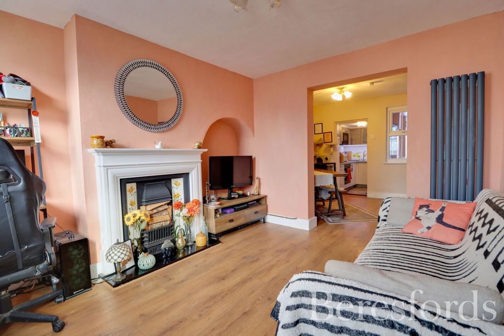 Property photo 2 of 12 Picture 2