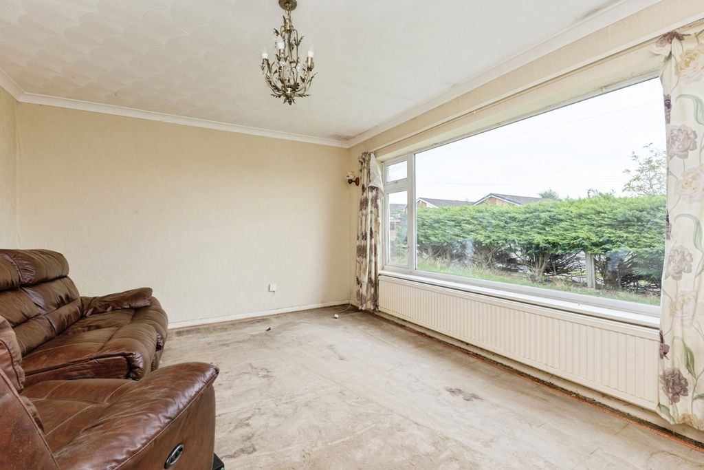 Property photo 3 of 11 Photo