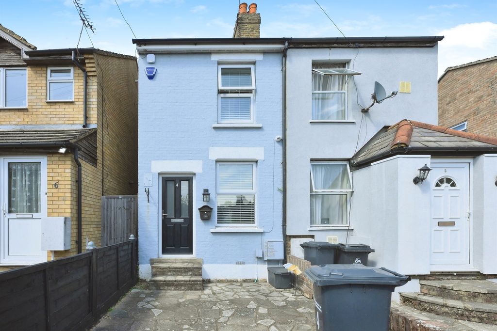 Property photo 1 of 15