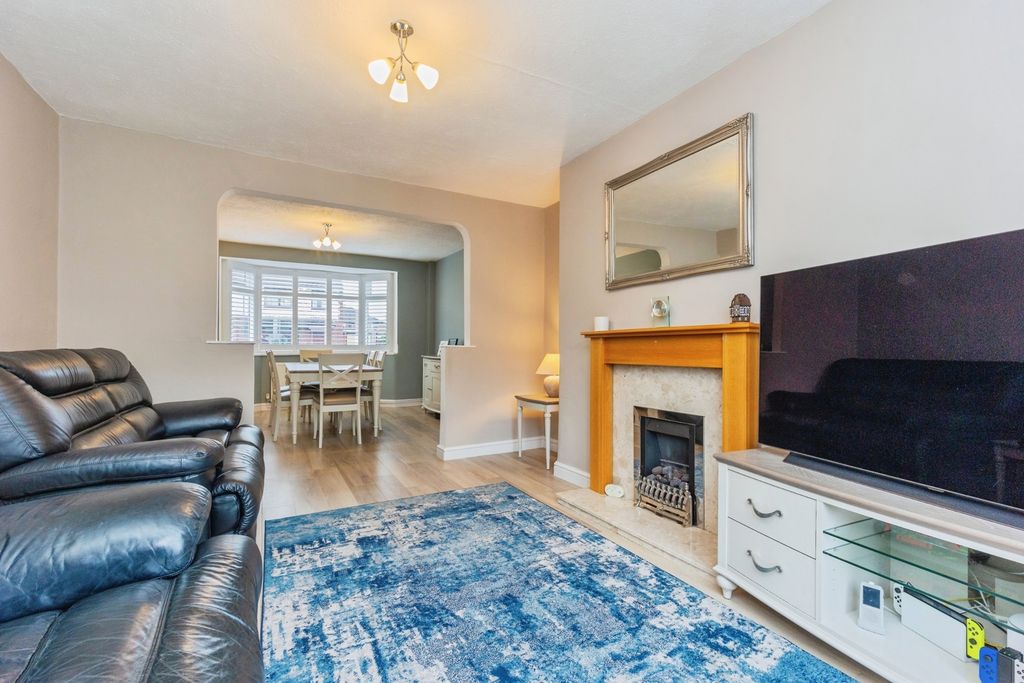 Property photo 3 of 29 Pbox-Img.Jpg