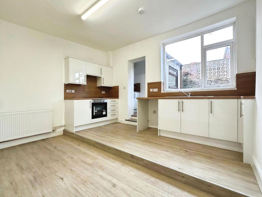 Property photo 2 of 14 Pbox-Img.Jpg