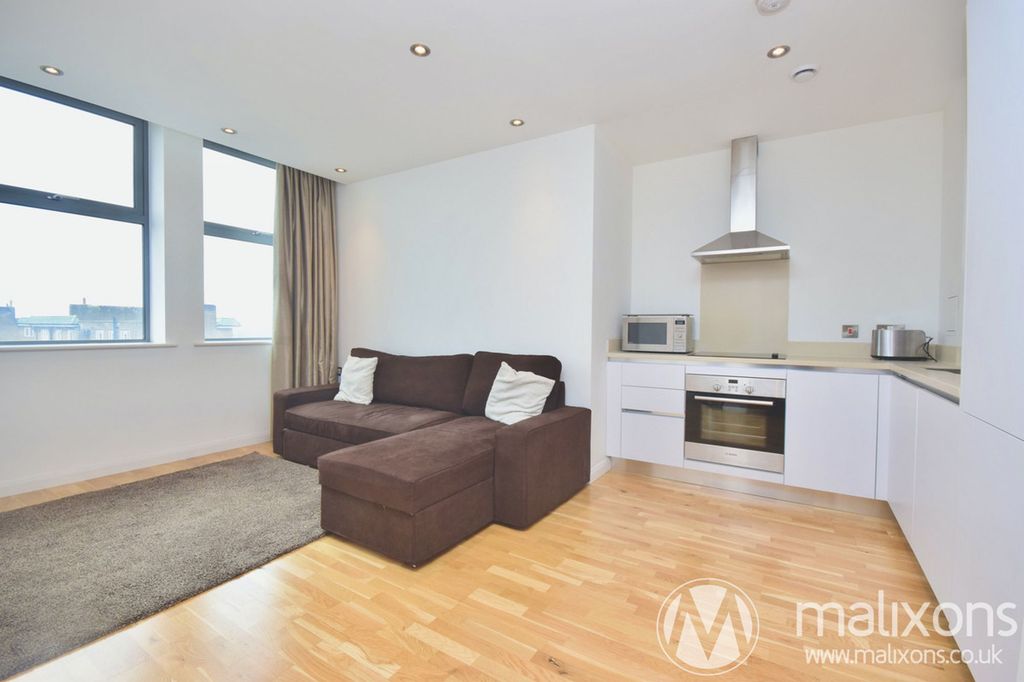 Property photo 1 of 12