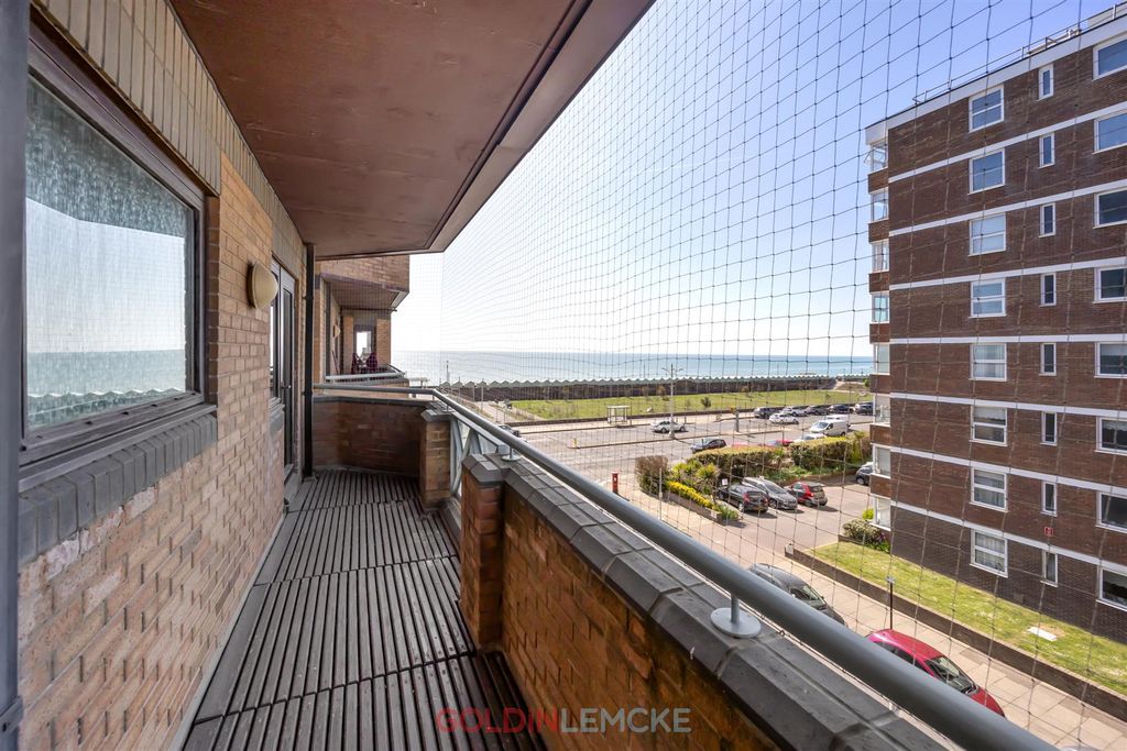 Property photo 3 of 13 Balcony