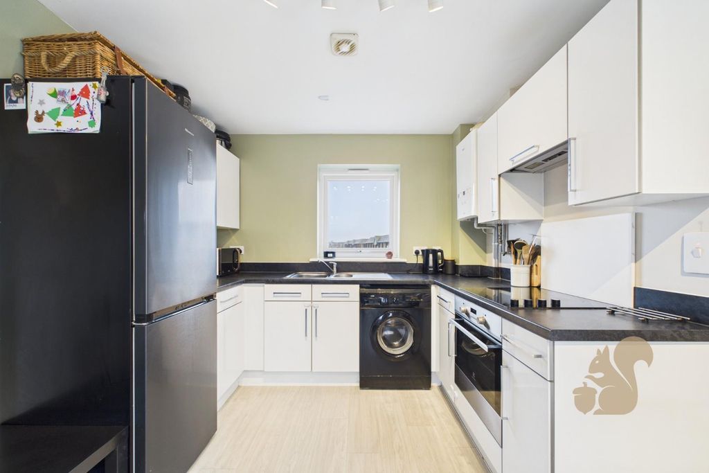 Property photo 3 of 21 Cam01659G0-Pr0688-Still014.Jpg