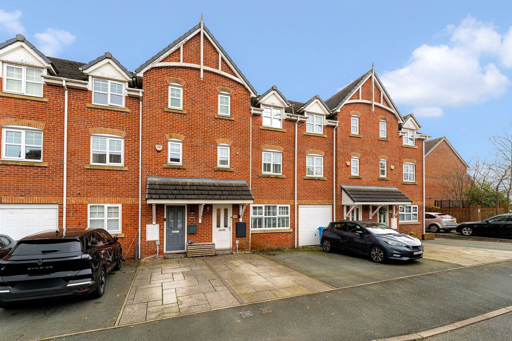 Property photo 1 of 33