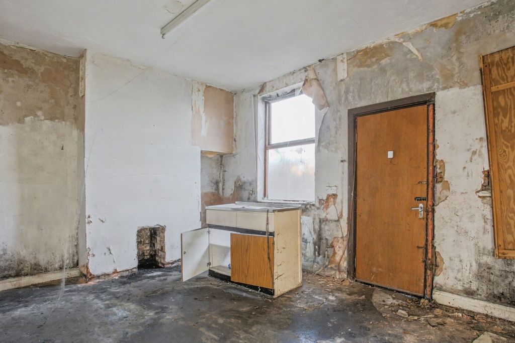 Property photo 3 of 10 Image 3