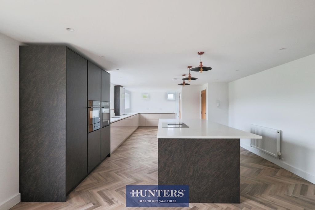 Additional image 3 of 4 bed detached house for saleBute Street, Glossop SK13