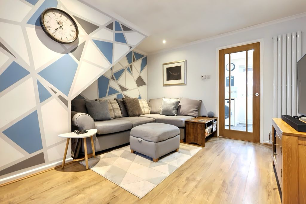 Property photo 2 of 11 Img_1596