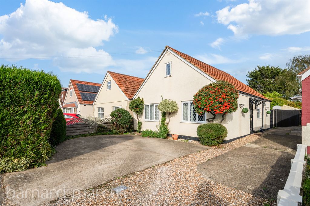 Property photo 1 of 11