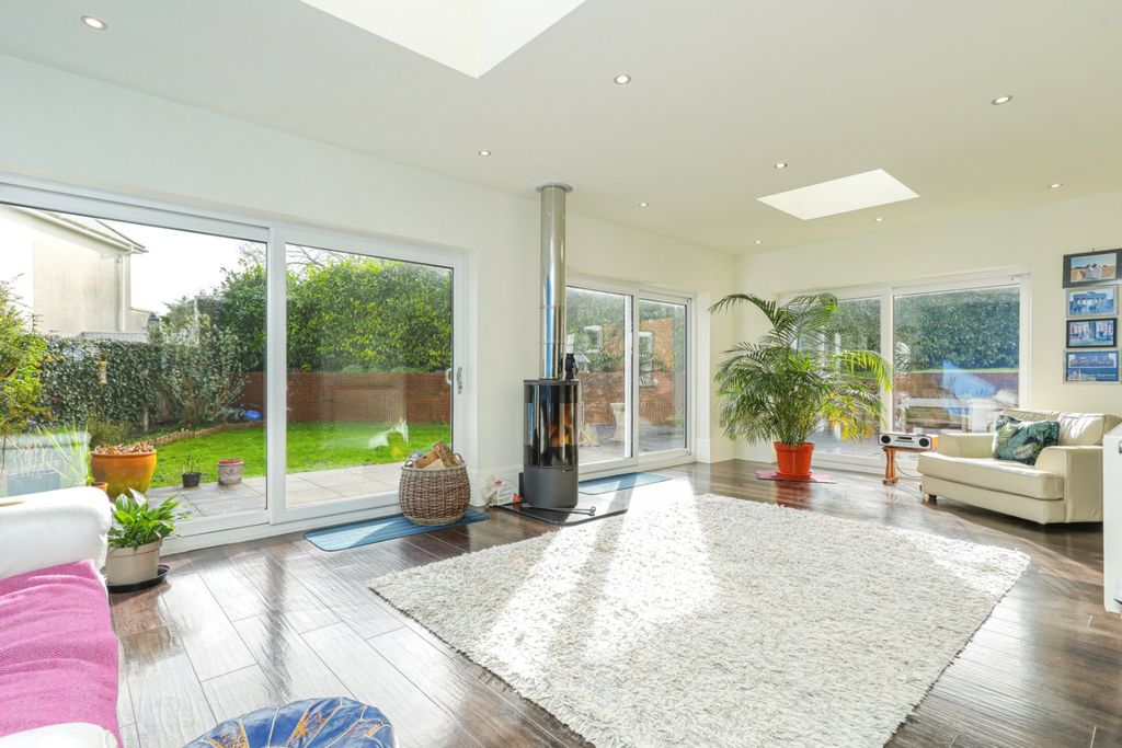 Property photo 2 of 22 Picture 2