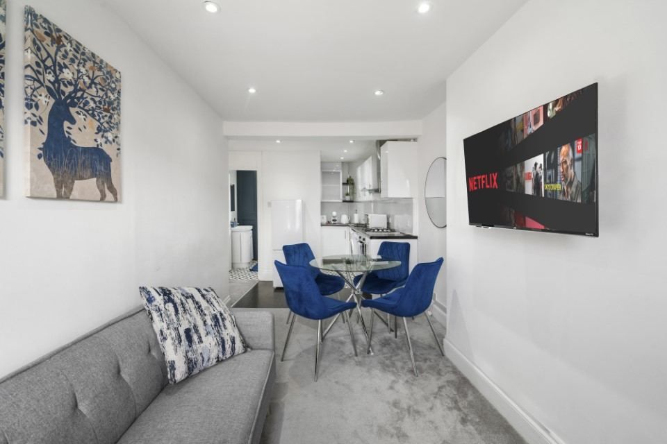 Property photo 3 of 13 Gallery
