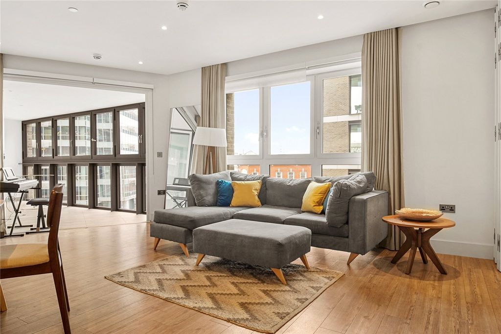 Property photo 3 of 25 Picture No. 13