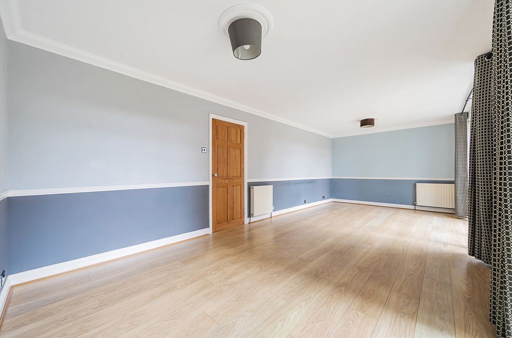 Property photo 3 of 20 1330898-14-68908B...