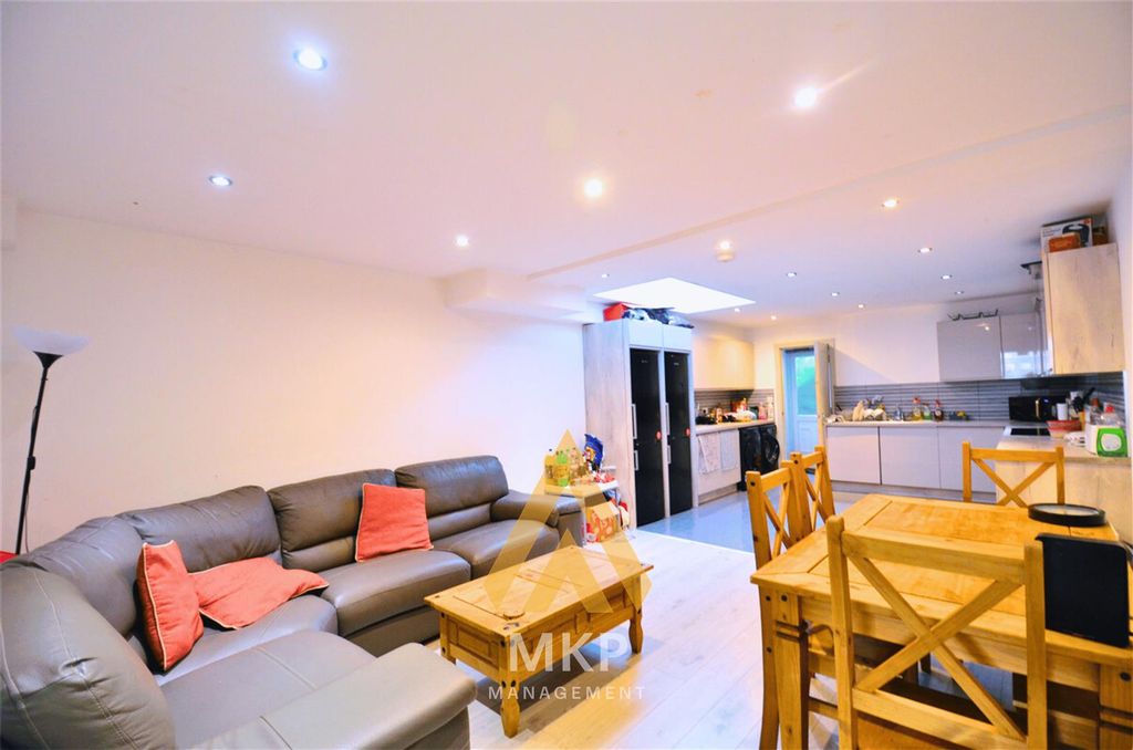 Property photo 1 of 7 1.Png