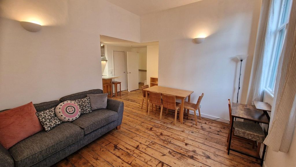 Property photo 3 of 28 Dining Room