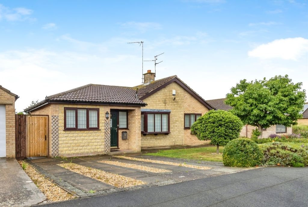 Property photo 1 of 18
