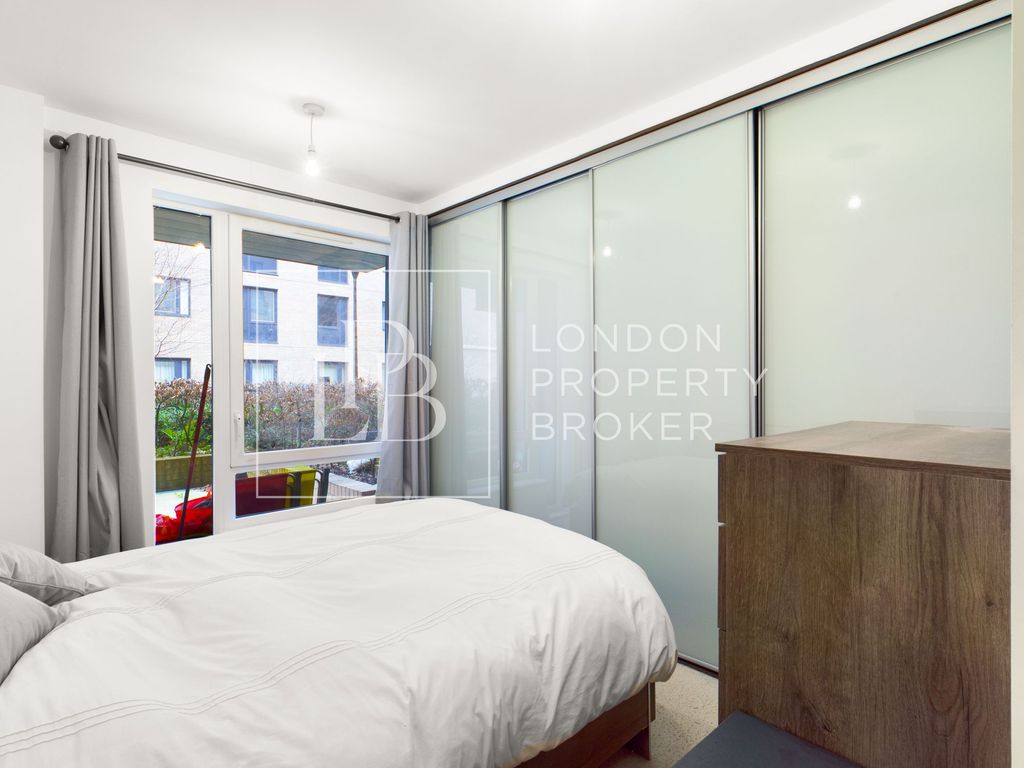 Property photo 3 of 11