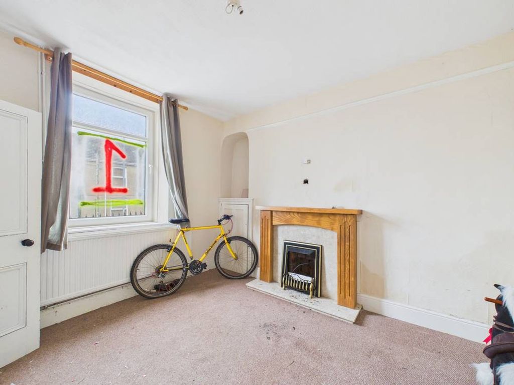 Property photo 3 of 24