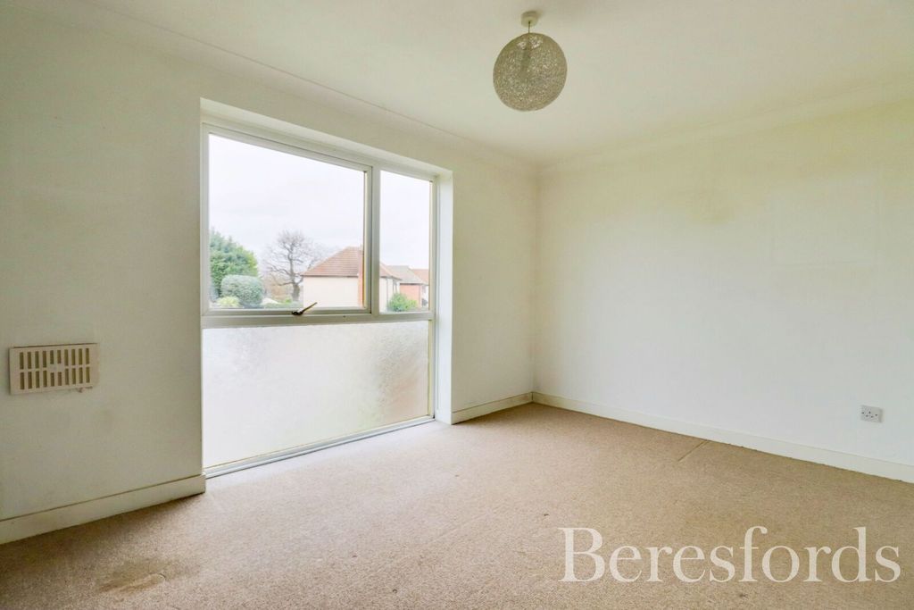 Property photo 3 of 10 Picture 3