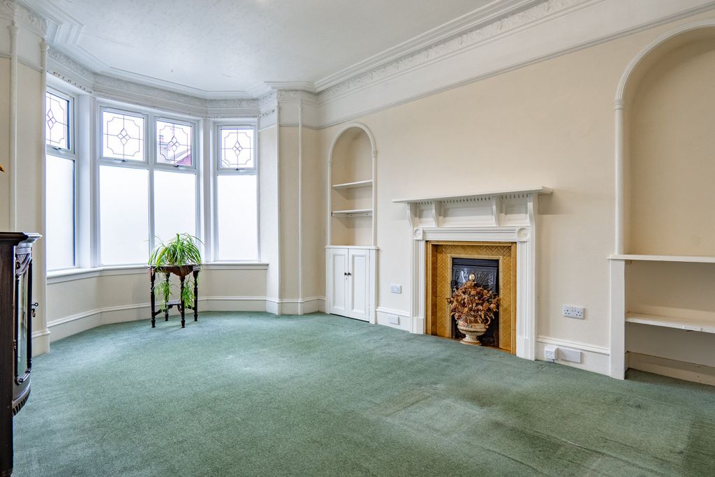 Property photo 2 of 49