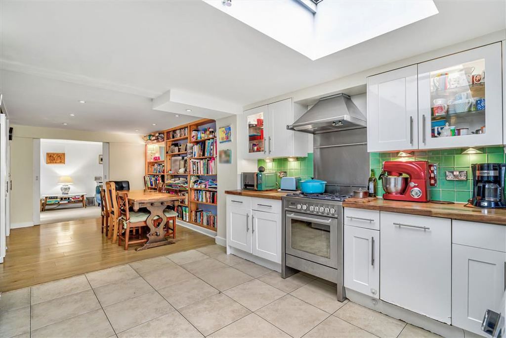 Property photo 2 of 9