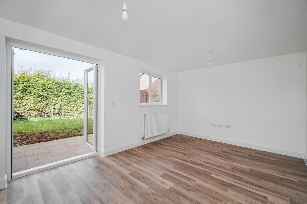 Property photo 3 of 15 20251023092435_Exeter-253-Of-351_Twrfi