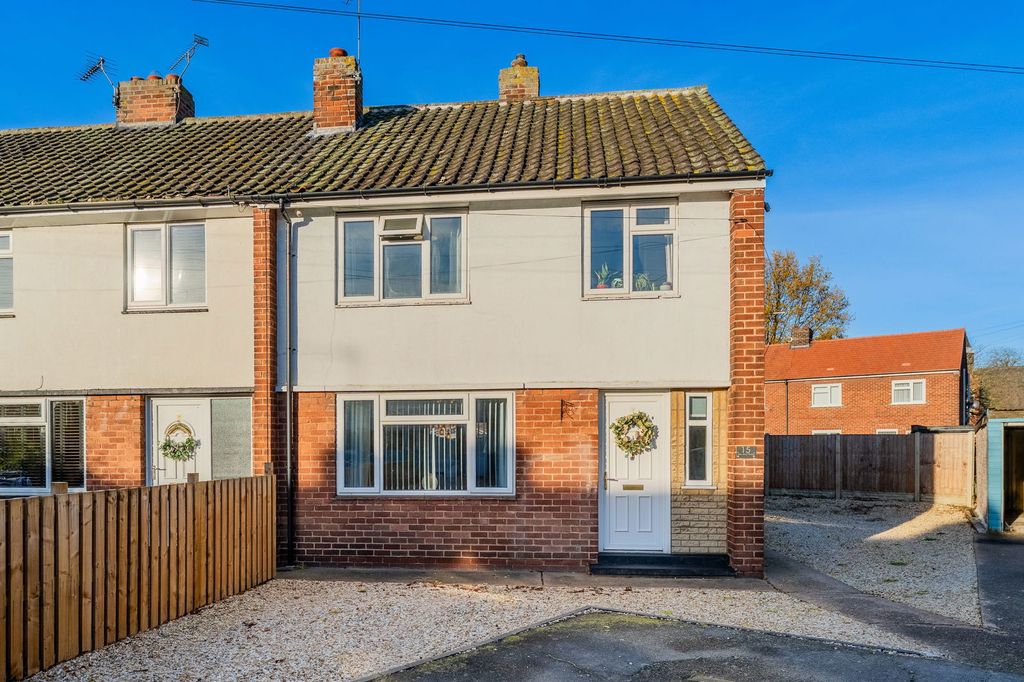 Property photo 1 of 25