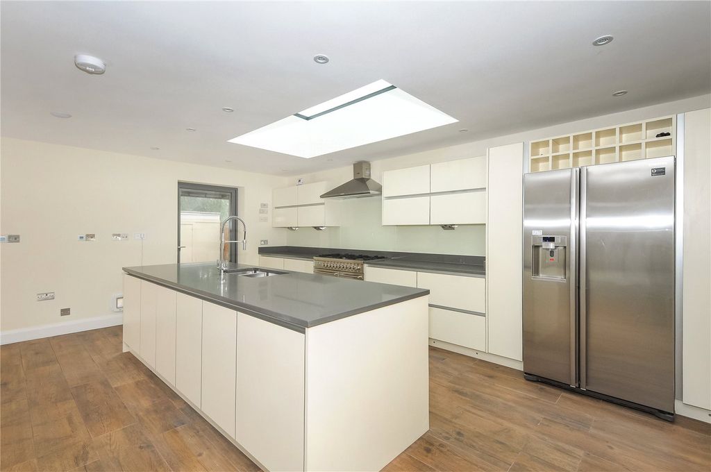 Property photo 3 of 14 Picture No. 07