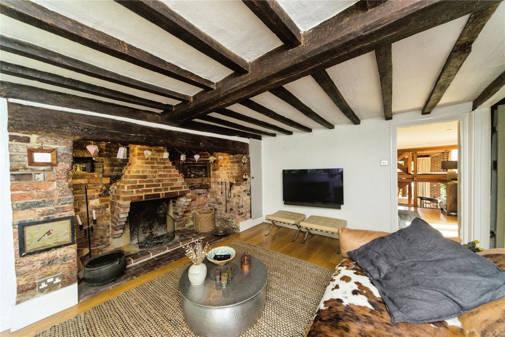 Property photo 2 of 21 Picture No. 25