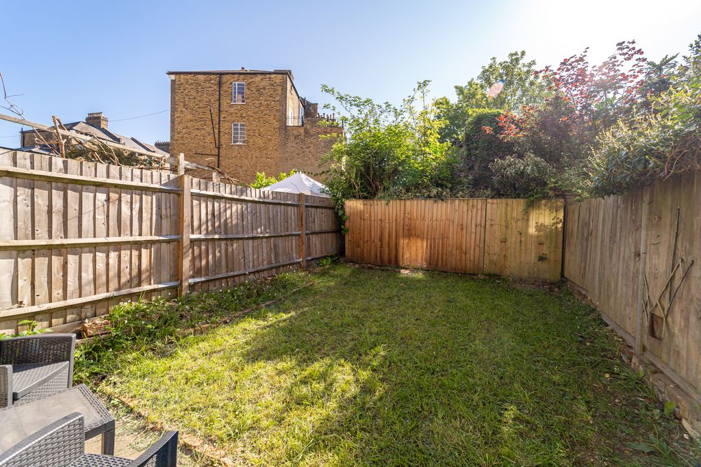Property photo 3 of 10 Ndb05861