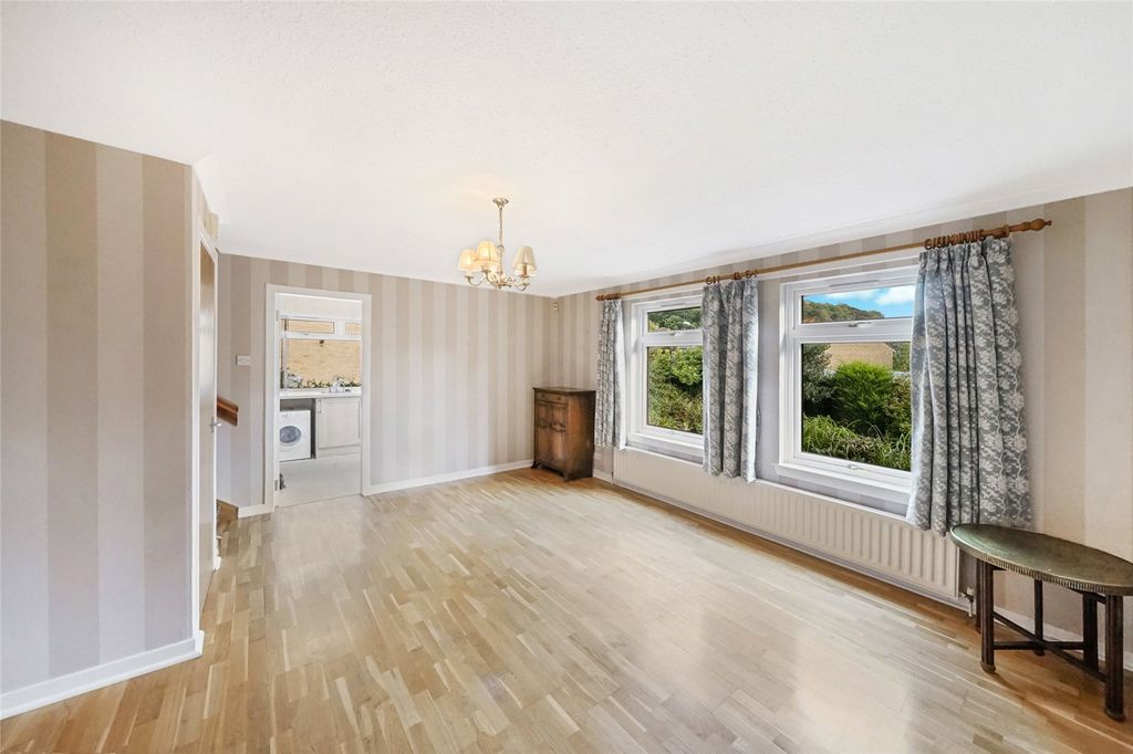 Property photo 3 of 28 Dining Room