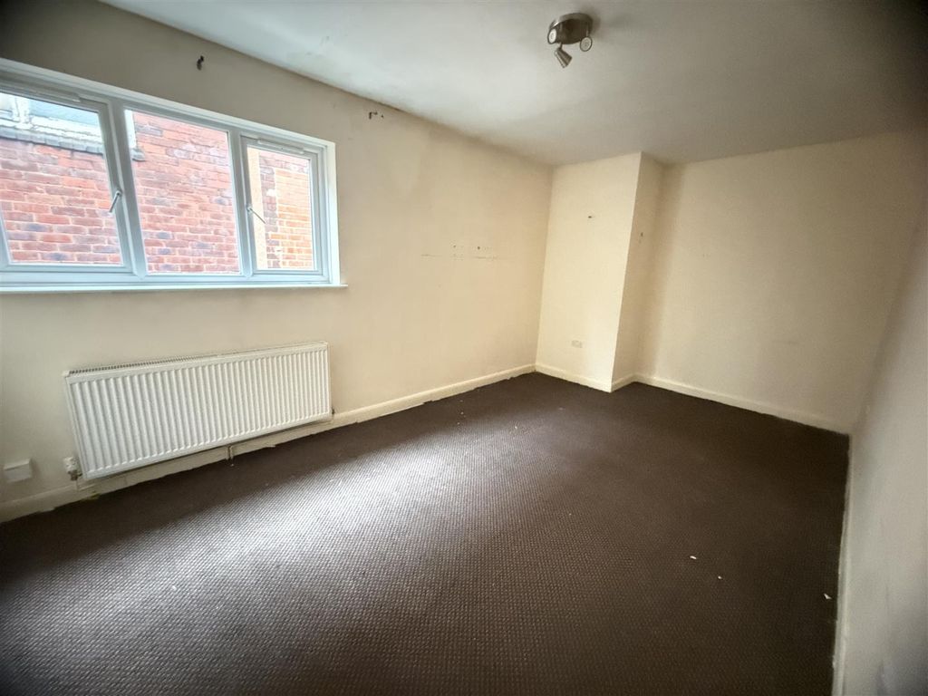 Property photo 3 of 7 Flat 1 189 High St-3.Jpg