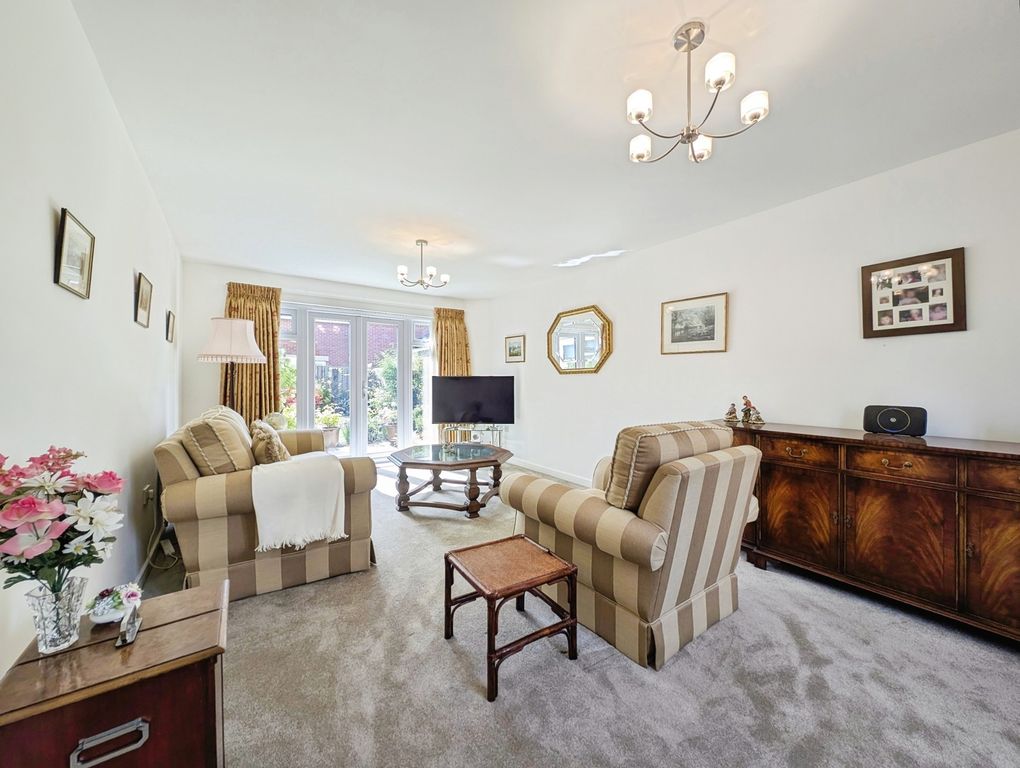 Property photo 2 of 23 Pbox-Img.Jpg