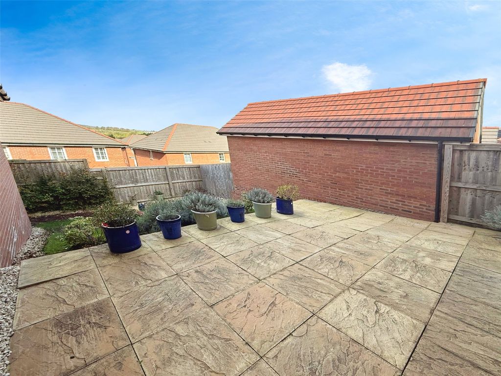 Property photo 3 of 14 Picture No. 01