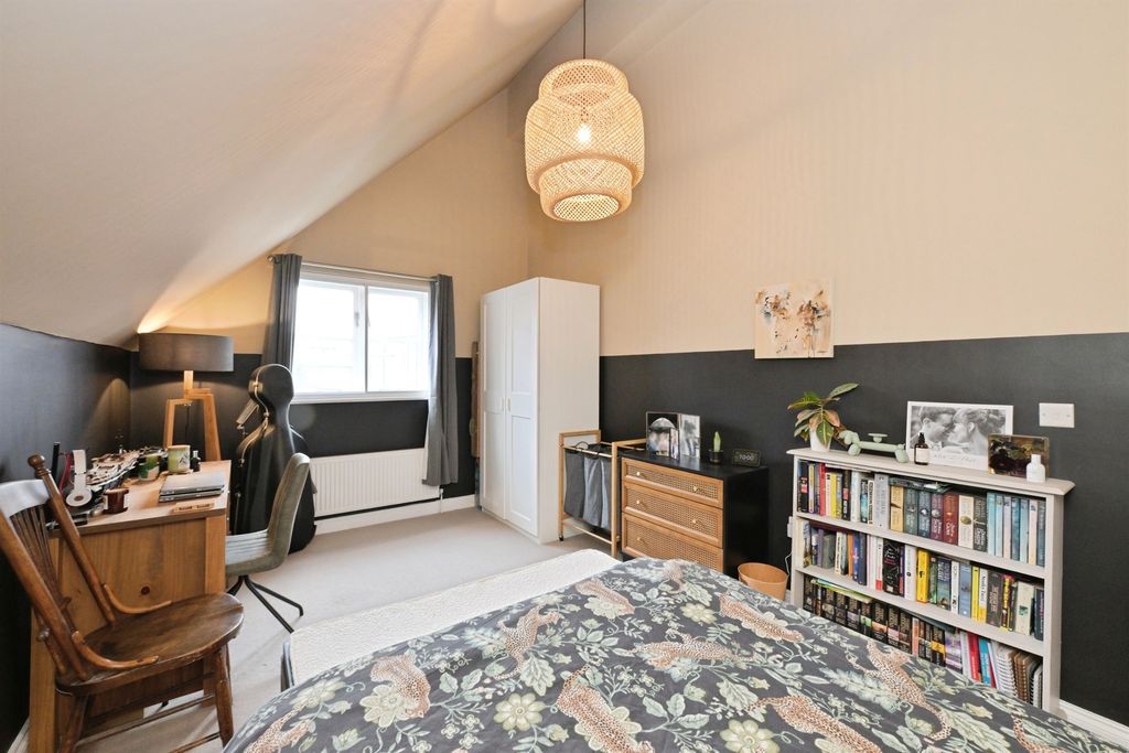 Additional image 11 of 3 bed semi-detached house for saleSt. Andrew Street, Hertford SG14