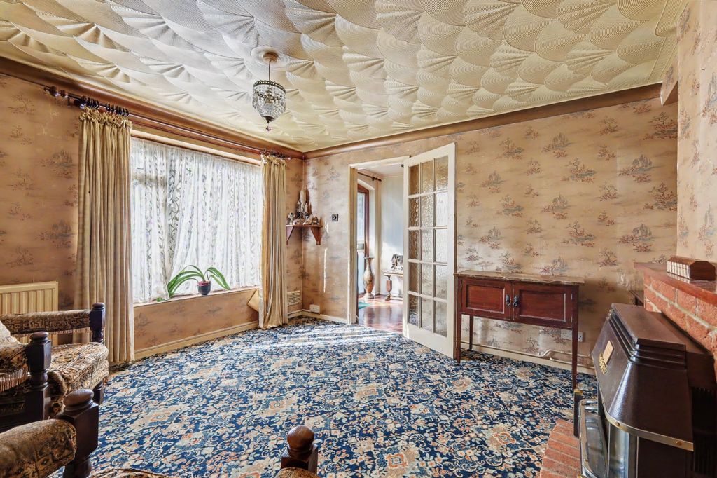 Property photo 2 of 14 5249182