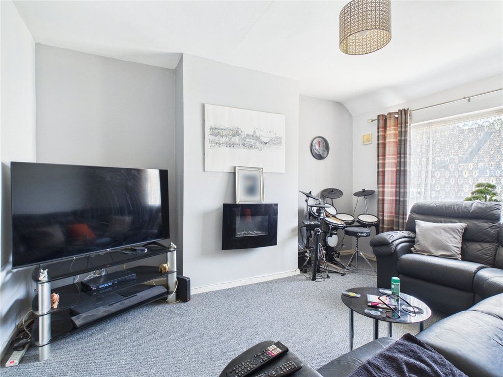 Property photo 1 of 28 Picture No. 13